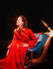 红装爆料最新,揭秘时尚界最新潮流趋势与明星穿搭秘籍 第2张 红装爆料最新,揭秘时尚界最新潮流趋势与明星穿搭秘籍 第2张